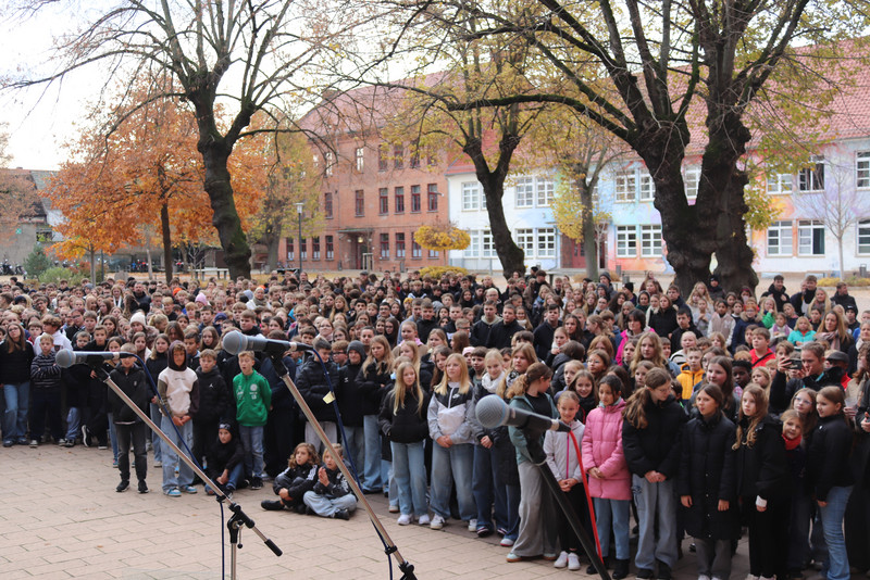 Aufnahmefeier am Burger Roland-Gymnasium
